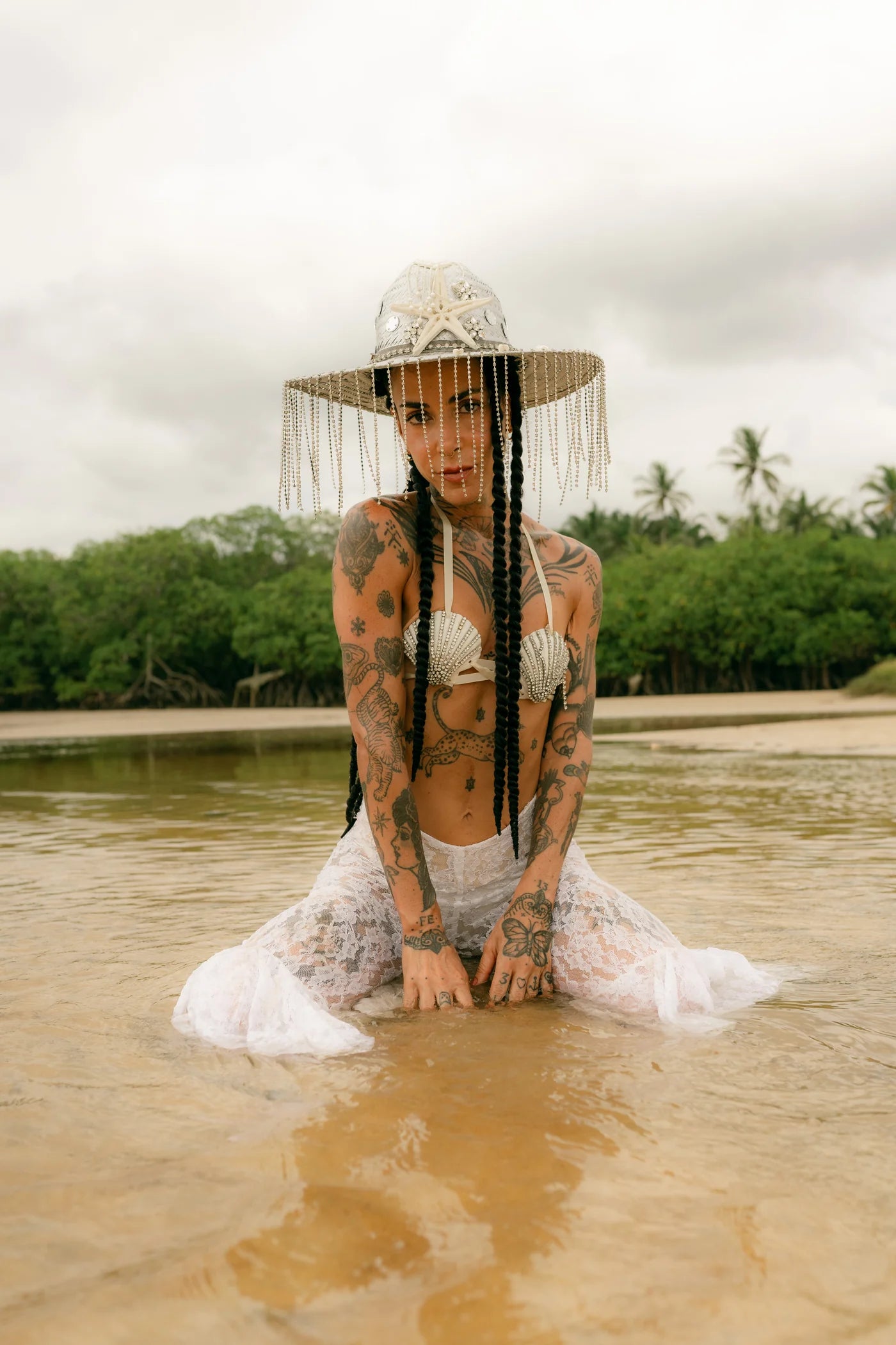 Sea Star Fringed Silver Hat