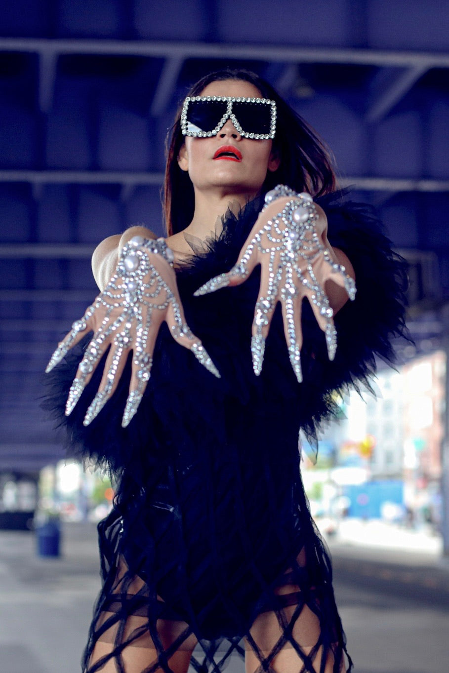 Libelles Pearls and Rhinestones Gloves – HARMONIA NY
